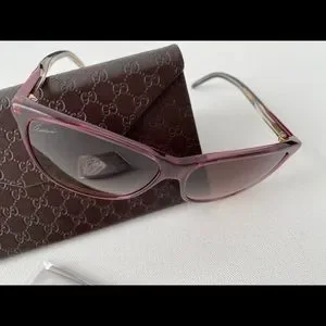 Gucci | Accessories | Gucci Italy Burgundy Sunglasses Gg  display picture 2